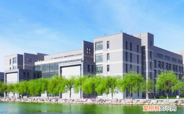 山东省师范大学有几所，山东公费师范学校有哪几所