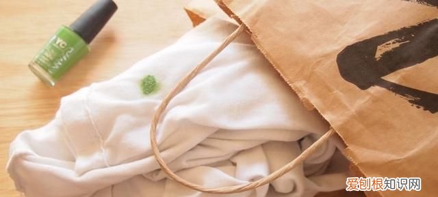 印花指甲油怎么清理 指甲油怎么清除简单的方法