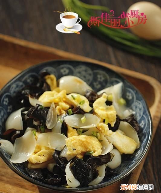 百合不要直接下锅炒了，牢记这一步，炒好的百合洁白不变色又好吃