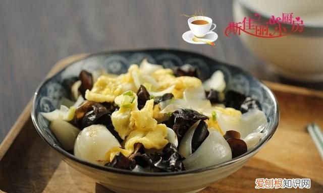 百合不要直接下锅炒了，牢记这一步，炒好的百合洁白不变色又好吃