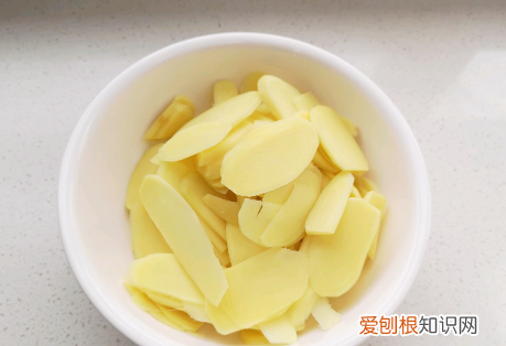 老中医醋泡姜的正确做法与吃法 夏天醋泡姜的正确做法与吃法