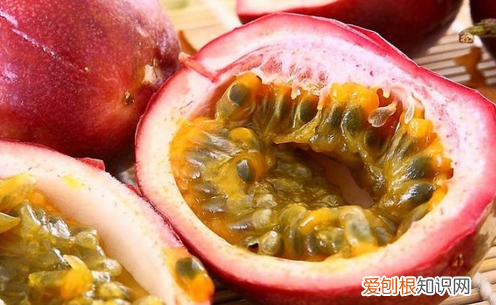 百香果是直接吃好还是泡水喝好,百香果直接吃好还是泡水喝