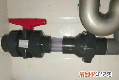 楼梯房二楼下水反水怎么办