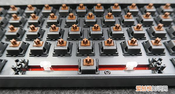 四种颜色机械键盘区别在哪里