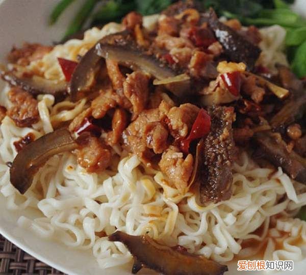 海参面条的简单做法，包菜炒面的做法窍门