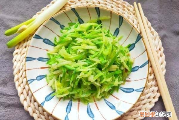 清炒青萝卜的做法，青皮罗卜怎么炒好吃又简单