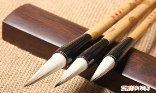 毛笔如何用力，毛笔怎么握笔姿势图片