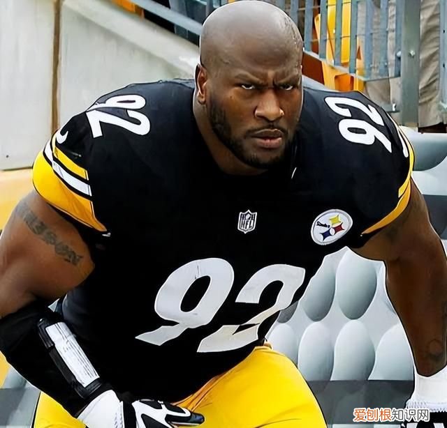 打不了橄榄球才去打篮球