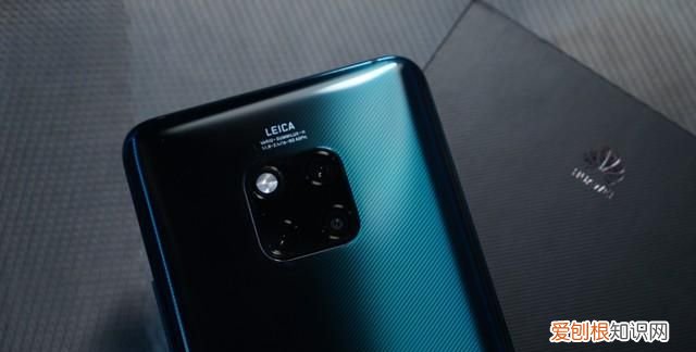 苹果12和华为p60哪个屏幕好