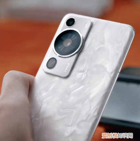 苹果12和华为p60哪个屏幕好