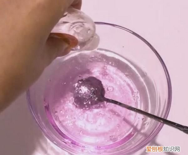 如何用硼砂水做起泡胶，如何做泥用最简单的方法 成功