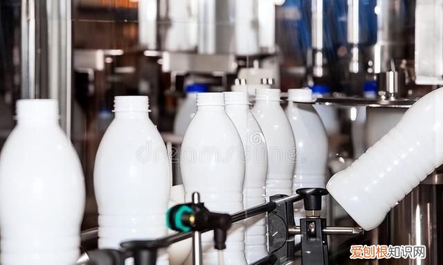 牛奶该如何加热很多人都做错了,牛奶如何加热才能不失营养