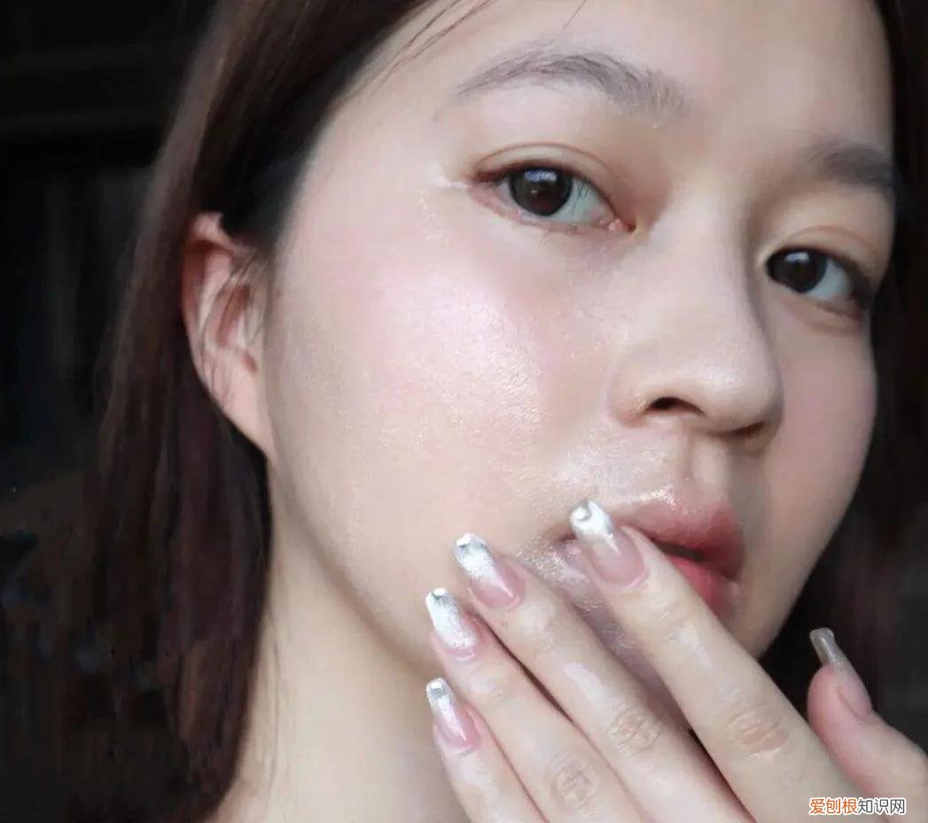 控油祛痘洗面奶哪个最好？