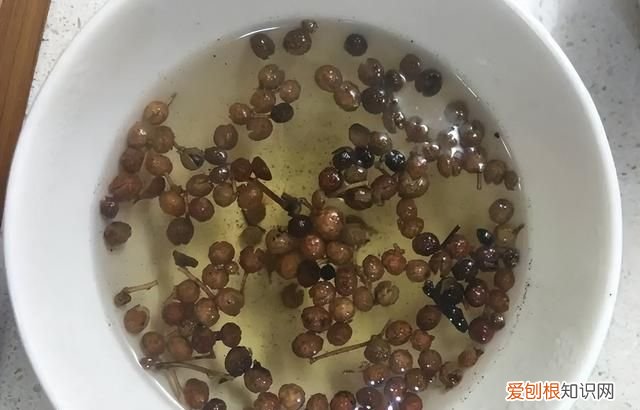 鸡舍驱蚊子苍蝇用什么水喷洒