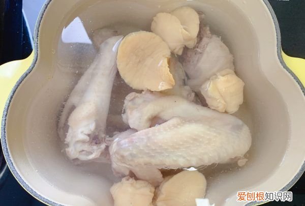 鲍鱼煲鸡怎么煲汤,鲍鱼鸡汤怎么煲汤好喝