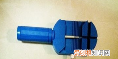 表带怎么调节长短，哪里可以调手表表带长度