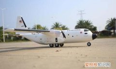 伊尔76载重多少吨
