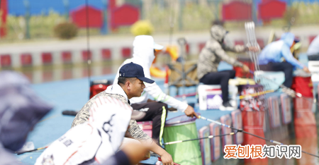 钓鱼钓料怎么钩,钓鱼方料用八爪勾怎么钓鱼