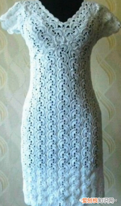 针织连衣裙怎么搭配最好看