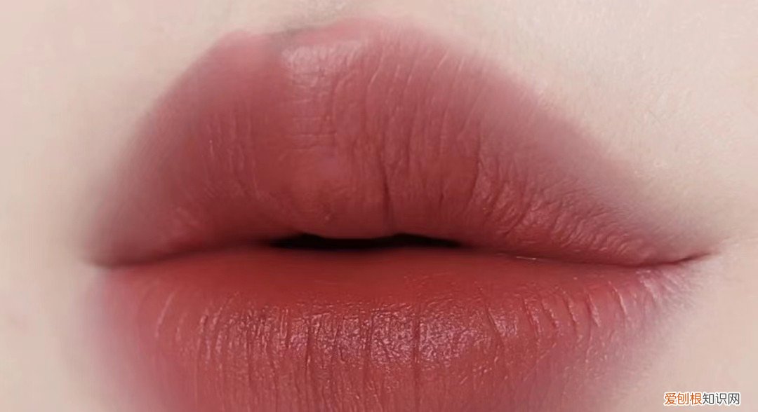 ysl口红多少钱一只?