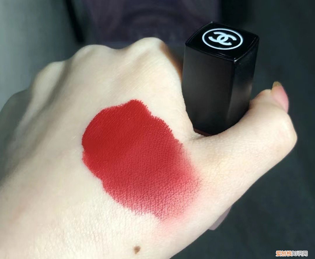 ysl口红多少钱一只?