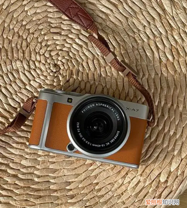 什么相机需要胶卷，拍立得相机需要加墨吗