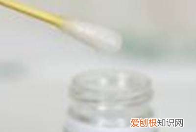 书籍上的印泥怎样去掉，如何把白纸上的红色印泥去掉