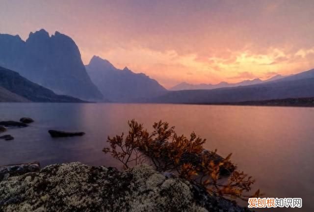 落日尤其温柔 人间皆是浪漫是什么意思