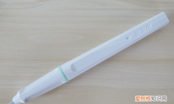 点读笔如何使用,仁爱英语通原配点读笔怎么用