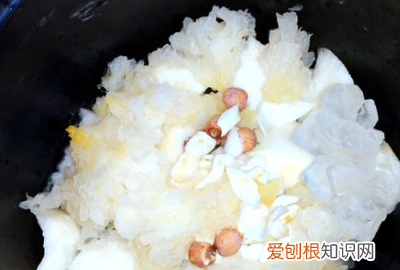 梨汤怎么熬，小吊梨汤怎么熬才粘稠