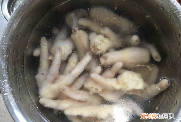 如何做柠檬鸡爪,柠檬鸡爪怎么制作