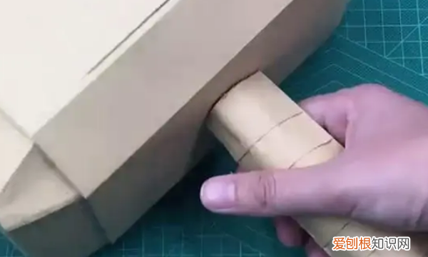 雷狮的雷神之锤怎么画Q版,怎么用橡皮diy一个雷神的锤子