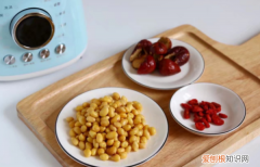 红枣豆浆的做法和配方，红枣豆浆的做法与配料表 红枣豆浆怎么做