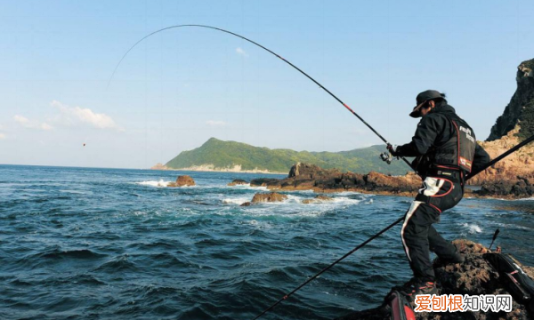 矶钓鱼钩怎么使用,矶钓风浪大怎么钓鱼