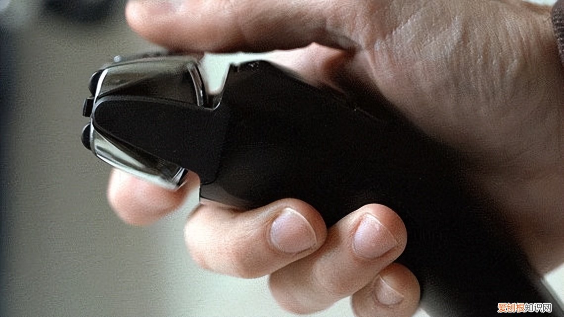 电动剃须刀什么牌子好?