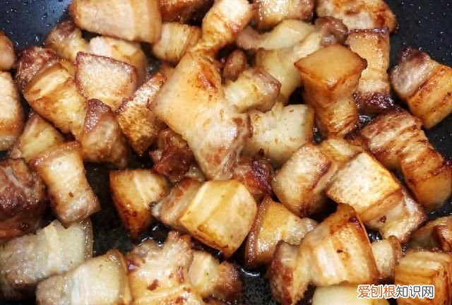 怎样才能把红烧肉炖得软烂不塞牙 红烧肉怎么炖不老又好吃