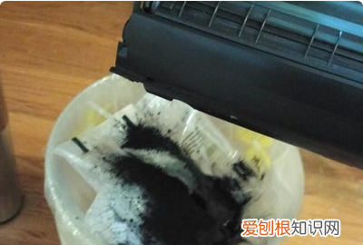 如何给打印机加粉，打印机如何加墨粉