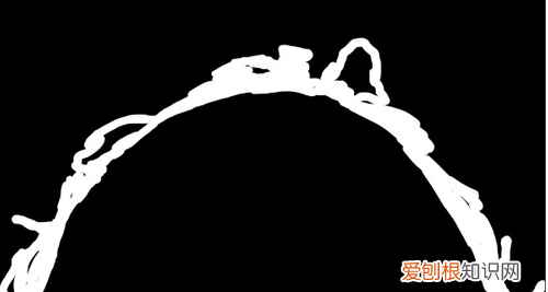 怎样美化照片，用ps可以把照片中凌乱的头发p整齐了吗