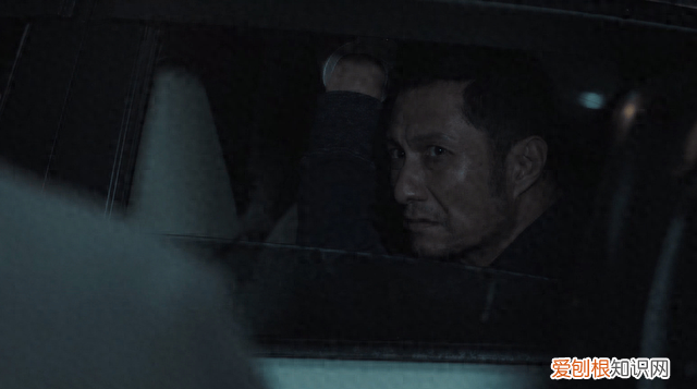 《扫黑风暴》最难猜的内鬼，何勇的助手老裴，他有三大疑点