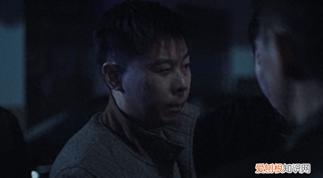 《扫黑风暴》最难猜的内鬼，何勇的助手老裴，他有三大疑点