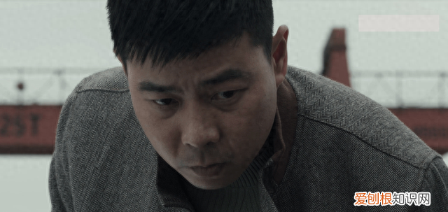 《扫黑风暴》最难猜的内鬼，何勇的助手老裴，他有三大疑点