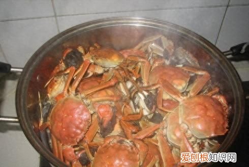 吃不完的螃蟹，放冰箱就错了，教你一招，螃蟹放30天照样新鲜