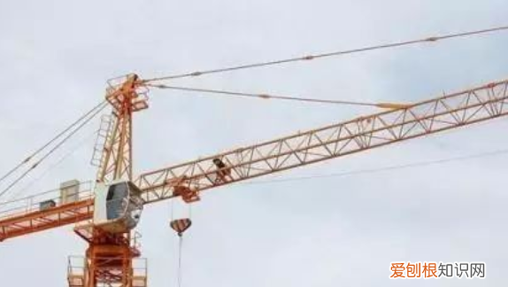 当风力达到多少级以上时不能起吊