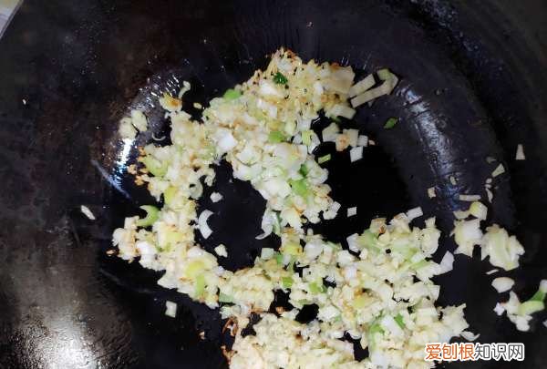 啤酒虾尾的做法步骤,家常虾尾最简单做法不辣