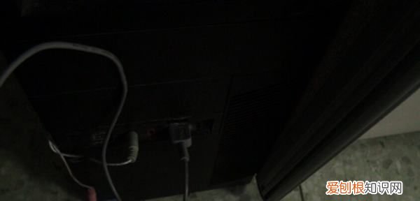 单反相机怎么连接电脑，佳能单反使用教程图解