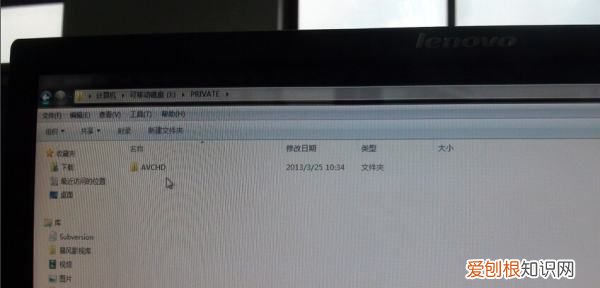 单反相机怎么连接电脑，佳能单反使用教程图解