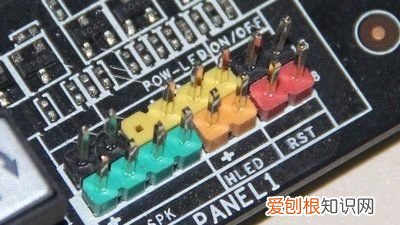 主板power sw怎么插