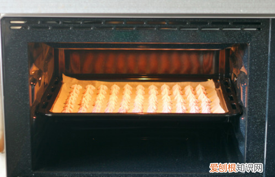 用烤箱弄蛋白糖的做法，DIY蛋白糖怎么做好吃又简单