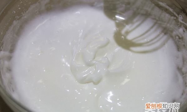 用烤箱弄蛋白糖的做法，DIY蛋白糖怎么做好吃又简单