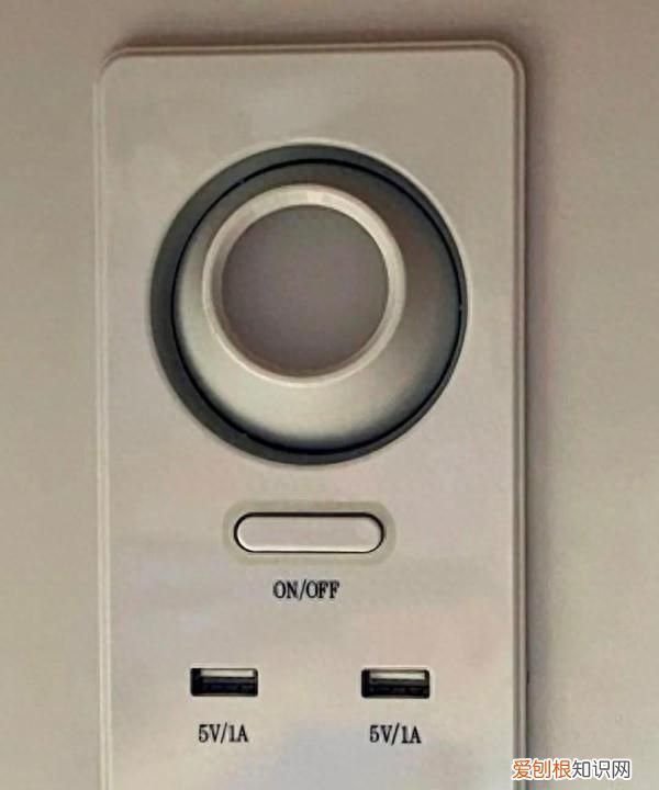 火车上哪些可以充电的地方 火车上这些地方可以充电